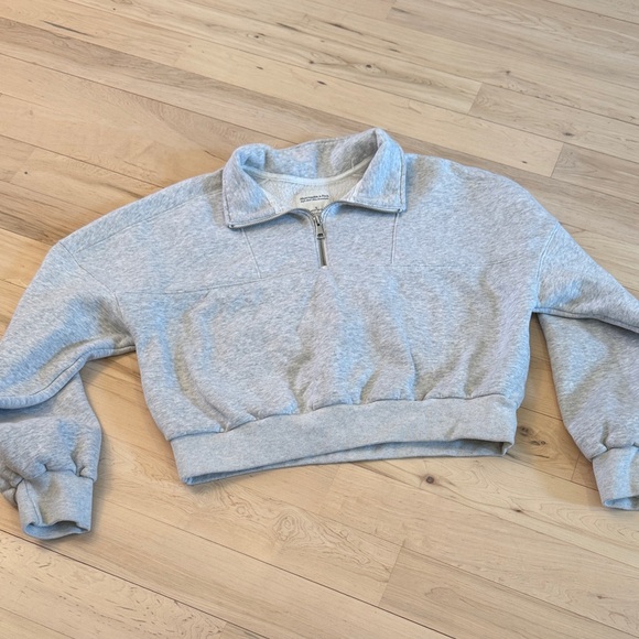 Abercrombie & Fitch Tops - Abercrombie & Fitch Essentials Sunday Half-Zip Cropped Pullover Sweatshirt-S